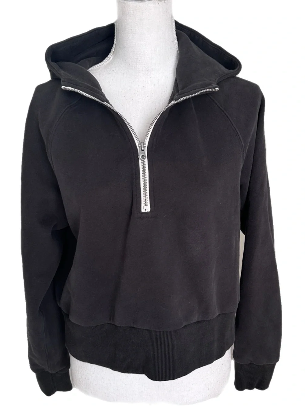 Vuori Women's Restore Relaxed Half-Zip Hoodie Washed Black Small Soft Comfy - Picture 5 of 8
